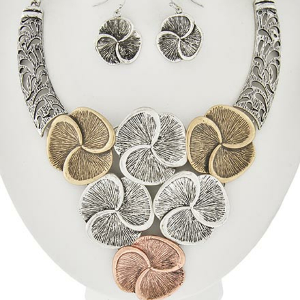 Necklace Set